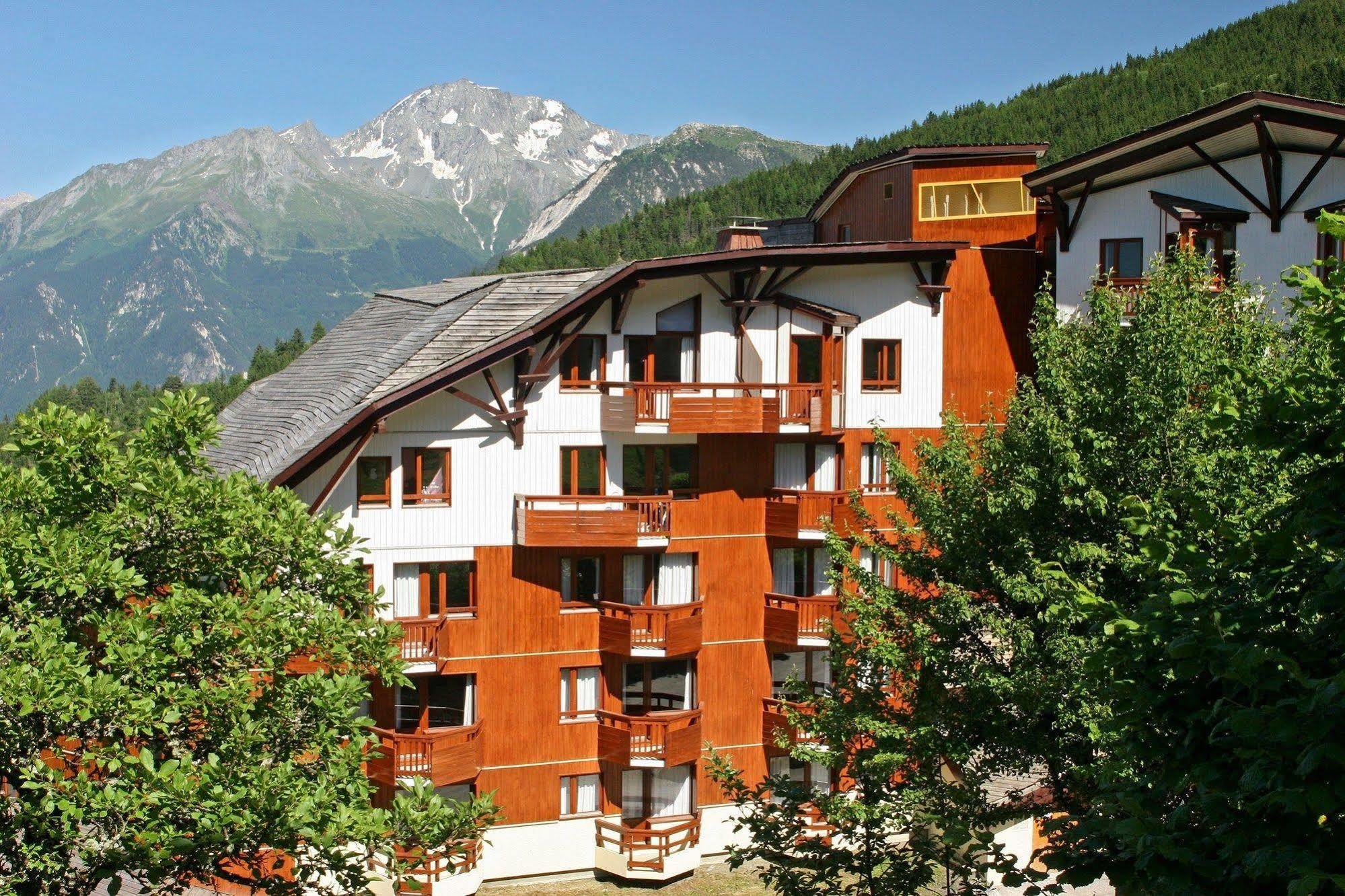 Residence Pierre & Vacances Le Britania La Tania Eksteriør bilde